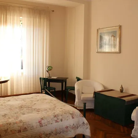 Agnes 4* Rome